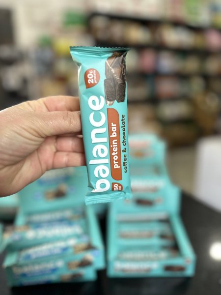 بروتين بار balance بطعم الشوكلاته والقهوة 20غم بروتين