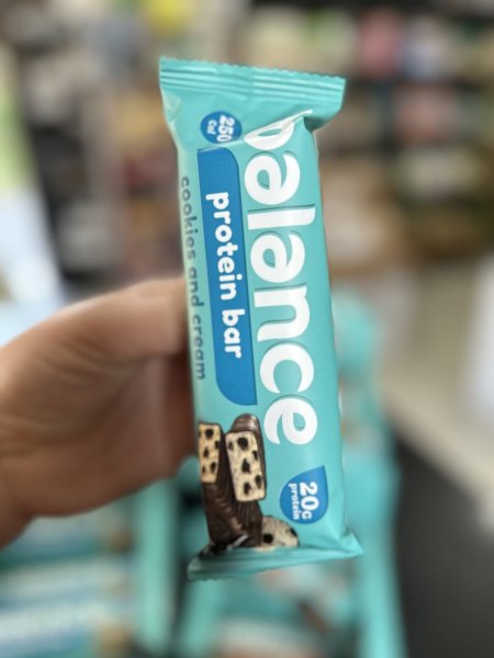 بروتين بار balance بطعم الكريمه والكوكيز 20غم بروتين قليل السكر