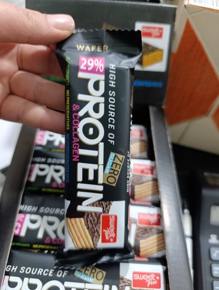 ويفر sweet plus 29%بروتين مدعم بالكولاجين بدون سكر مضاف 40غم