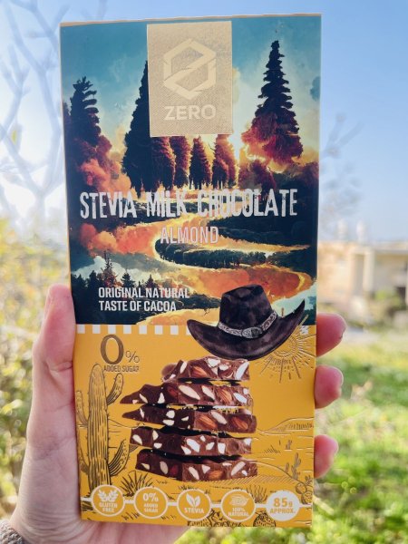 لوح شوكولاته زيرو حليب مع قطع اللوز محلاه بالاستيفيا 85غم