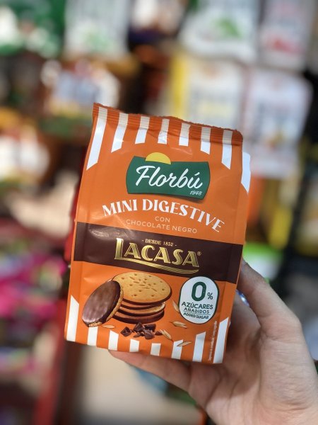 بسكويت دايجستيف صغير بالشوكلاتة الداكنة 🍫