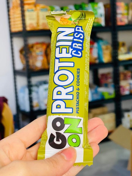 بروتين بار كريسبي بالبستاشيو والكوكيز