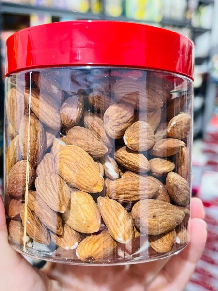 لوز حبة كامله غير مقشور نوعية ممتازة 200غم