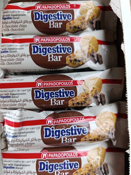 لوح دايجستف مع الحبوب وقطع الشوكلاته 