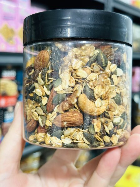 جرانولا الشوفان مع المكسرات بالعسل والطحينية 300غم