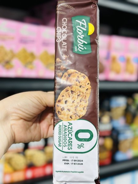 كوكيز فلوربو بحبيبات الشوكلاته عالي الألياف بدون سكر مضاف